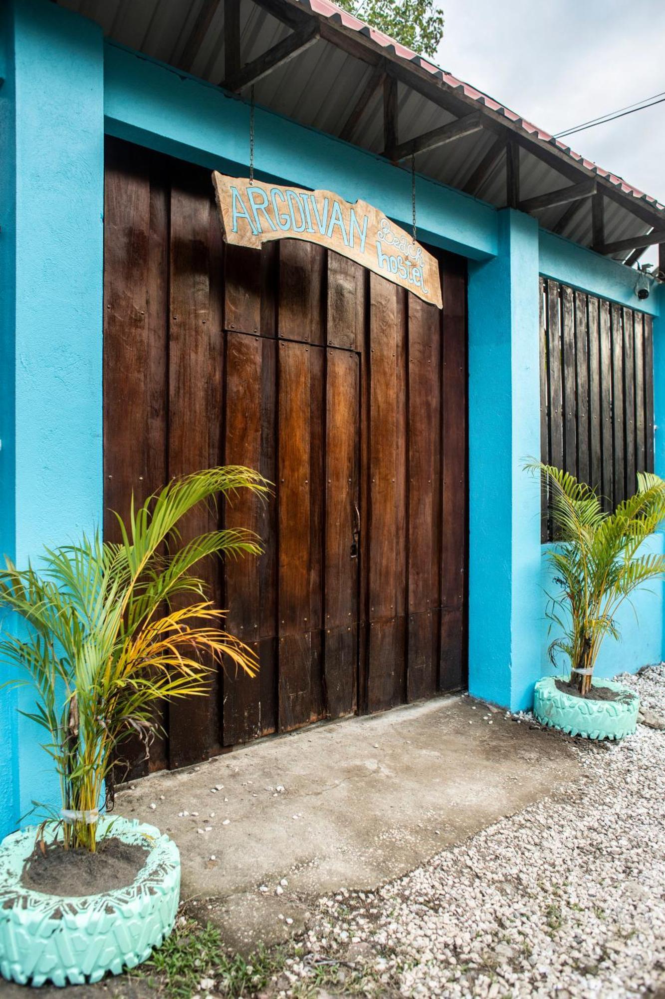 Argdivan Beach Hostel Samara Exterior photo
